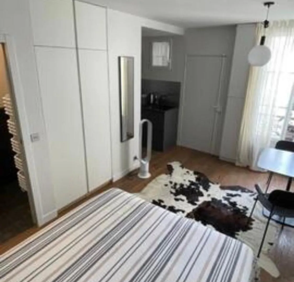 Apartment Chic Studio - Montorgueil, Ac & Fast Wi-Fi Paris France